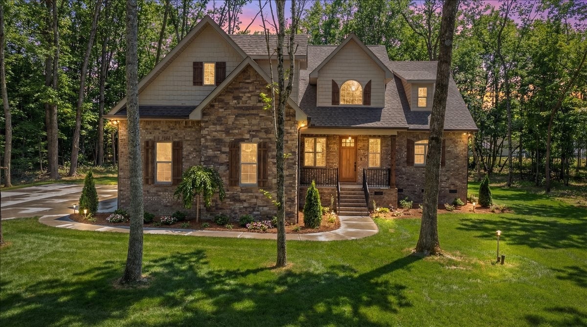 Photo of Listing #3137763