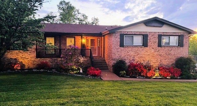 Photo of Listing #3137885