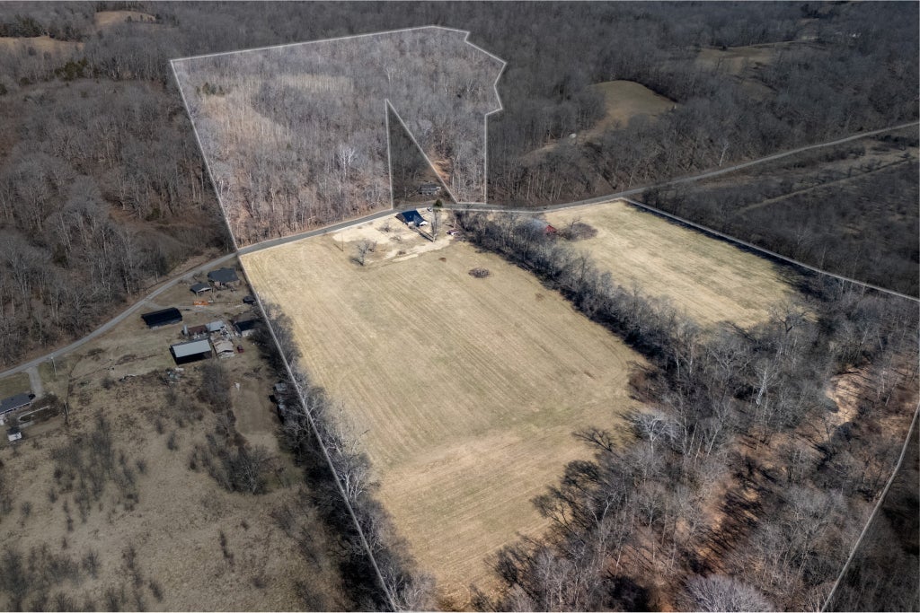 222 Gillum Hollow Rd, Indian Mound