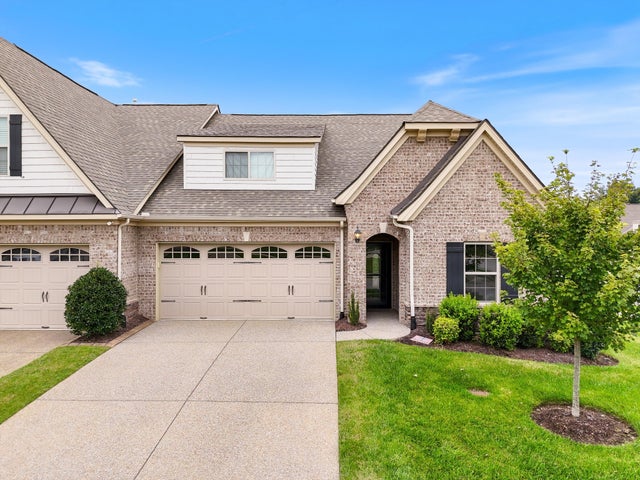 1500 Cedarbrooke Ln, Lebanon