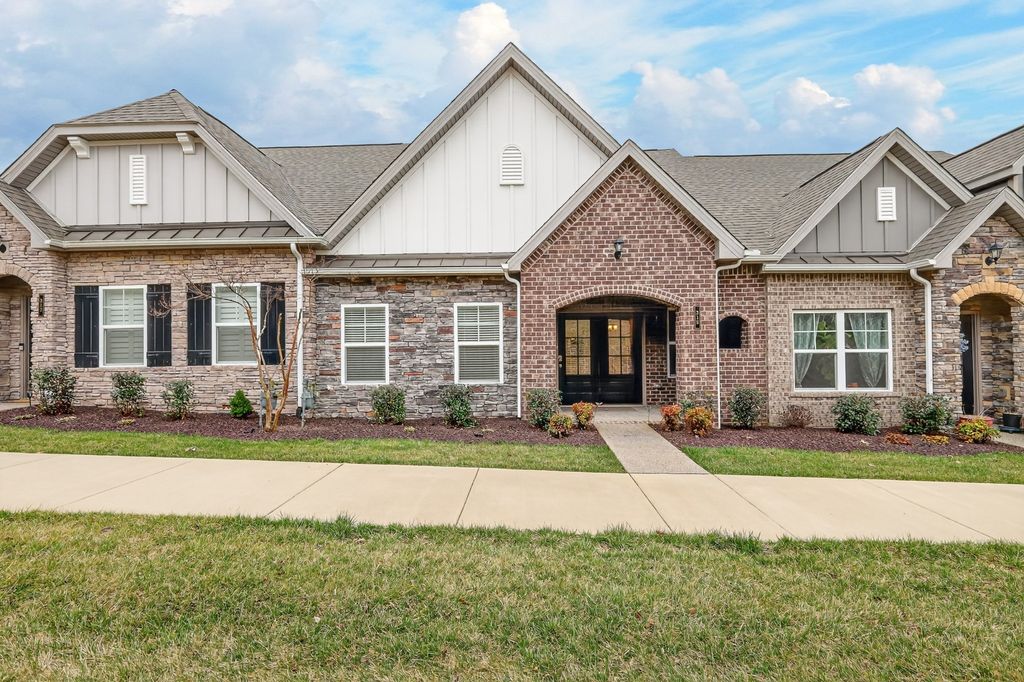 215 Trevor Dr, Mount Juliet