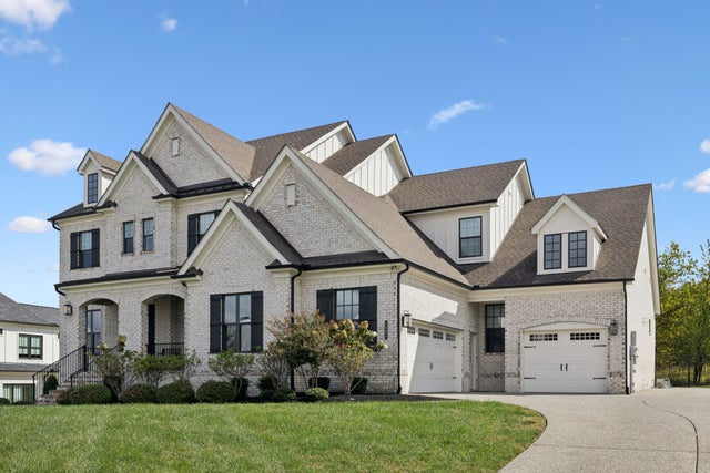 1898 Traditions Cir, Brentwood