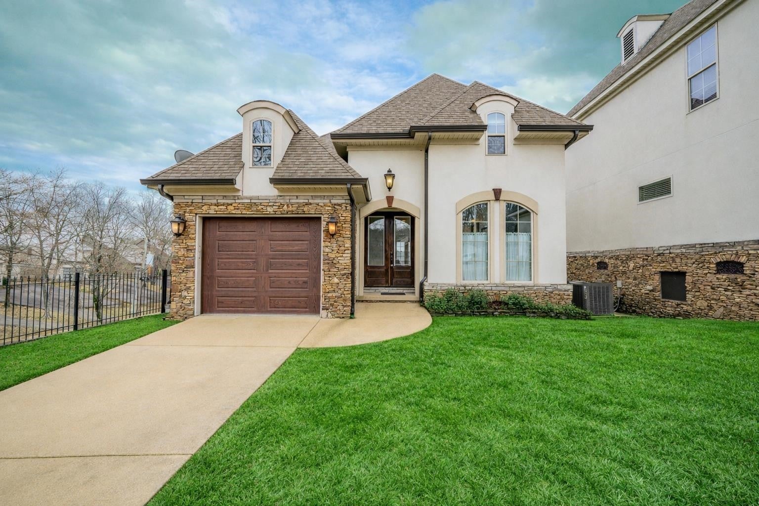 Photo of Listing #3138948