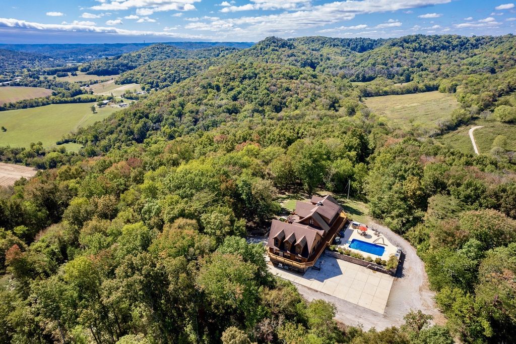 469 Theas Way, Liberty
