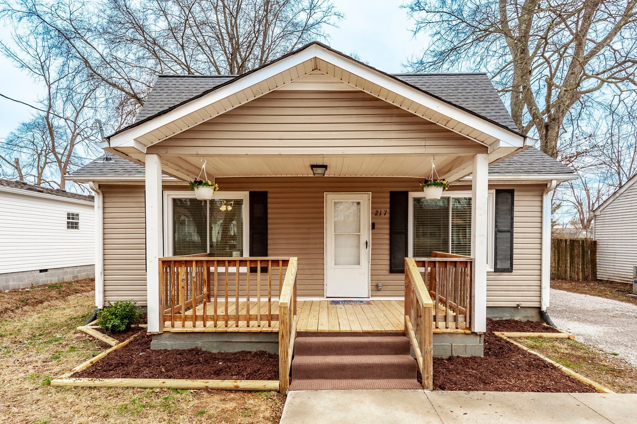 Photo of Listing #3139124