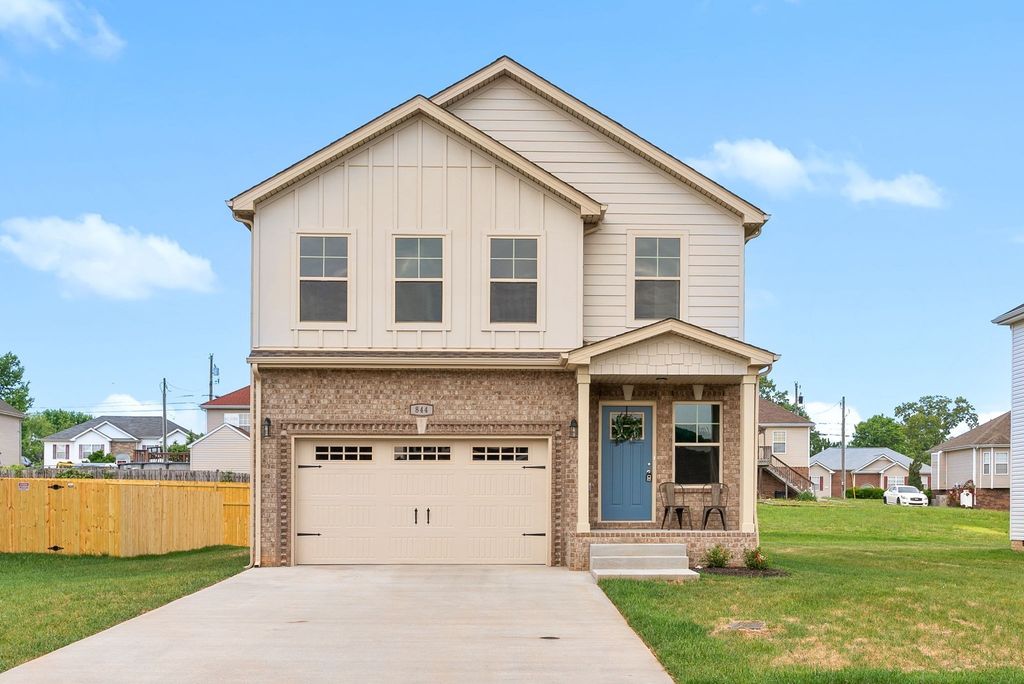 370 Cardinal Creek, Clarksville