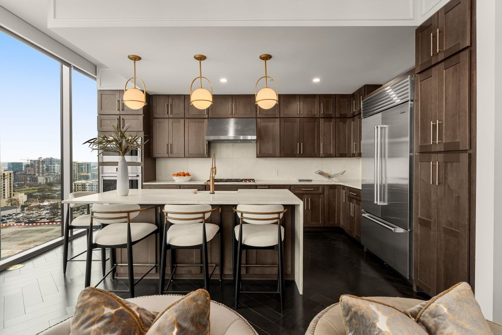 1616 West End Ave 1704, Nashville