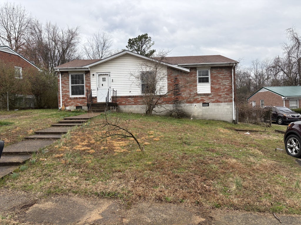 683 Shelton Ct, Clarksville