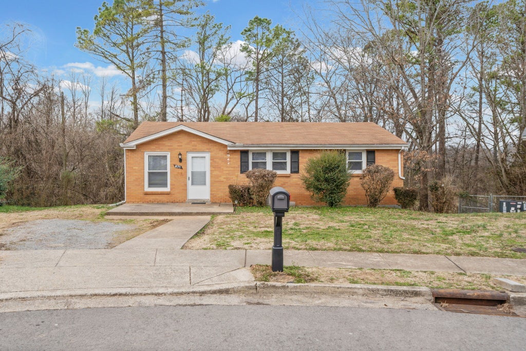 671 Shelton Ct, Clarksville
