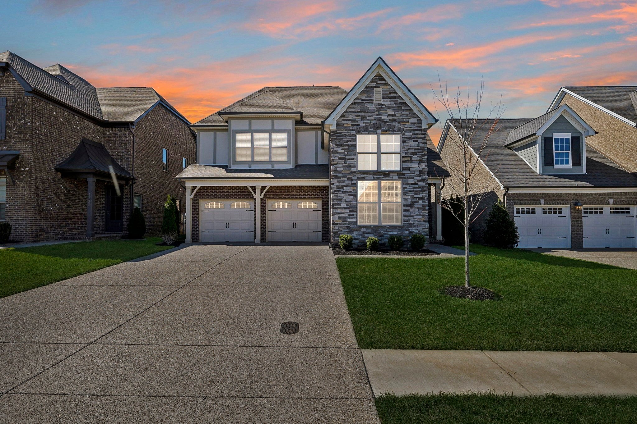 Photo of Listing #3139629