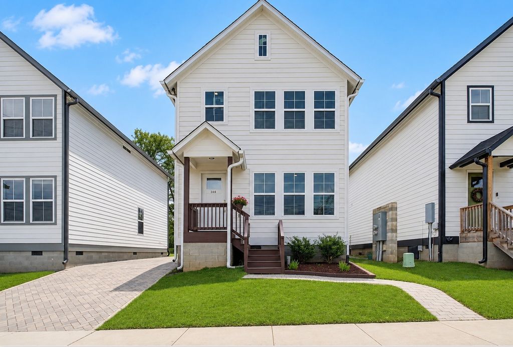 308 Myatt Dr, Madison