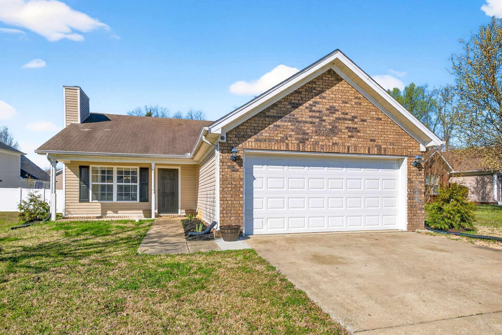 Photo of Listing #3139810