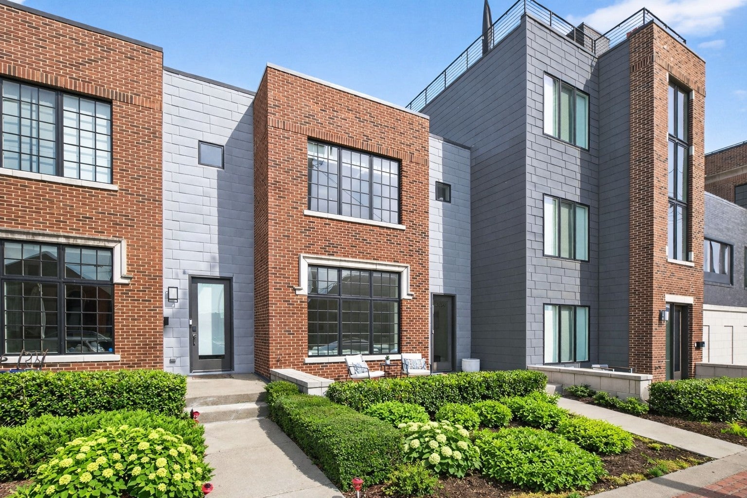 Photo of Listing #3139857