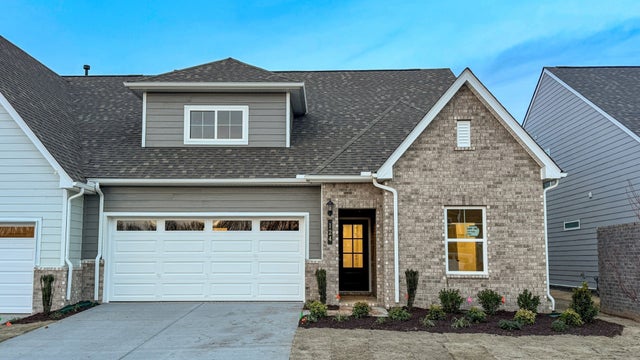 124 Yuma Lane, White House