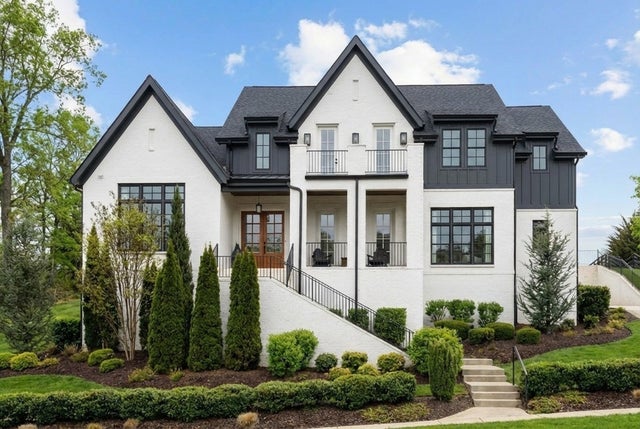 7373 Harlow Dr, College Grove