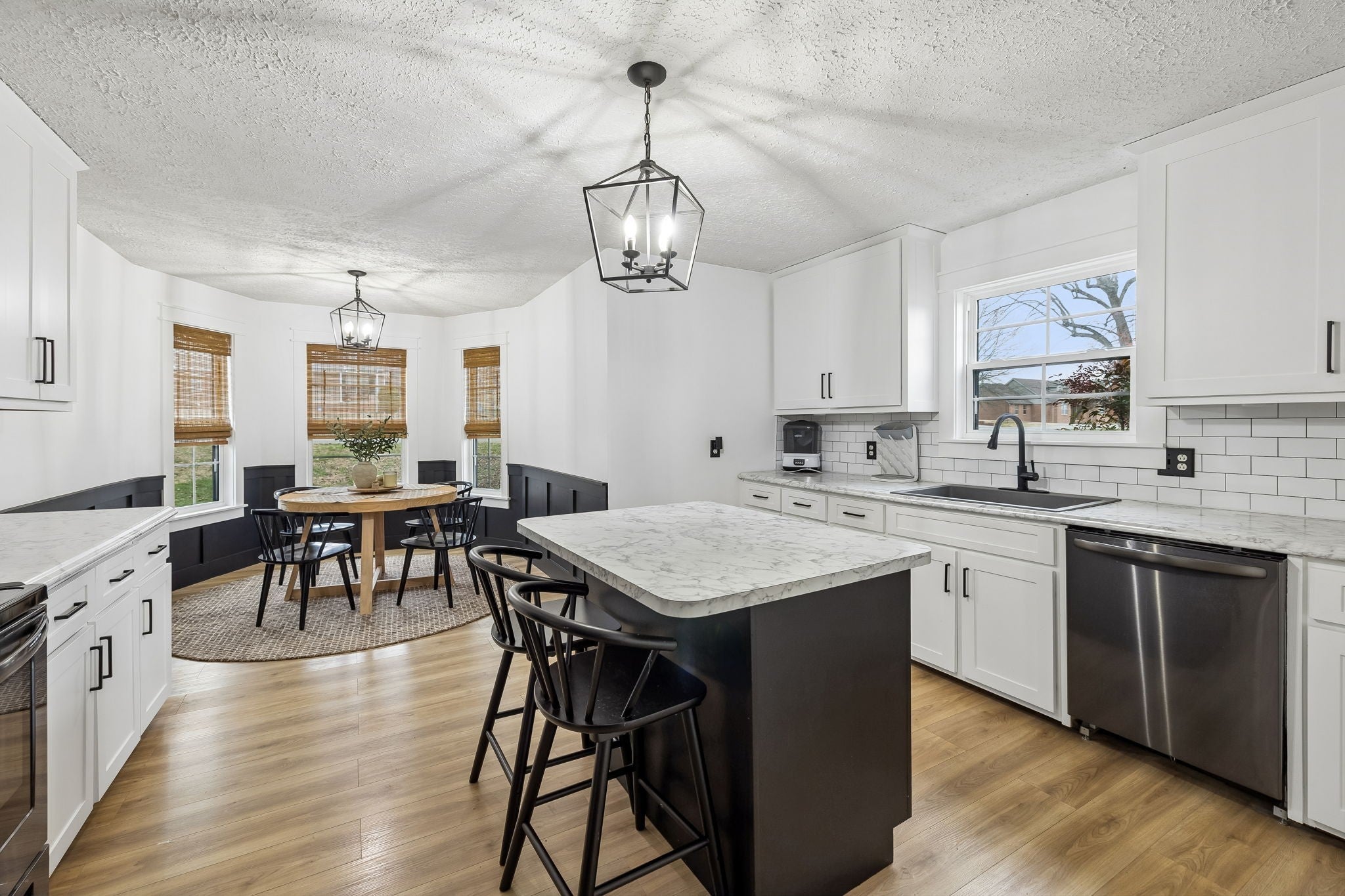 Photo of Listing #3139889