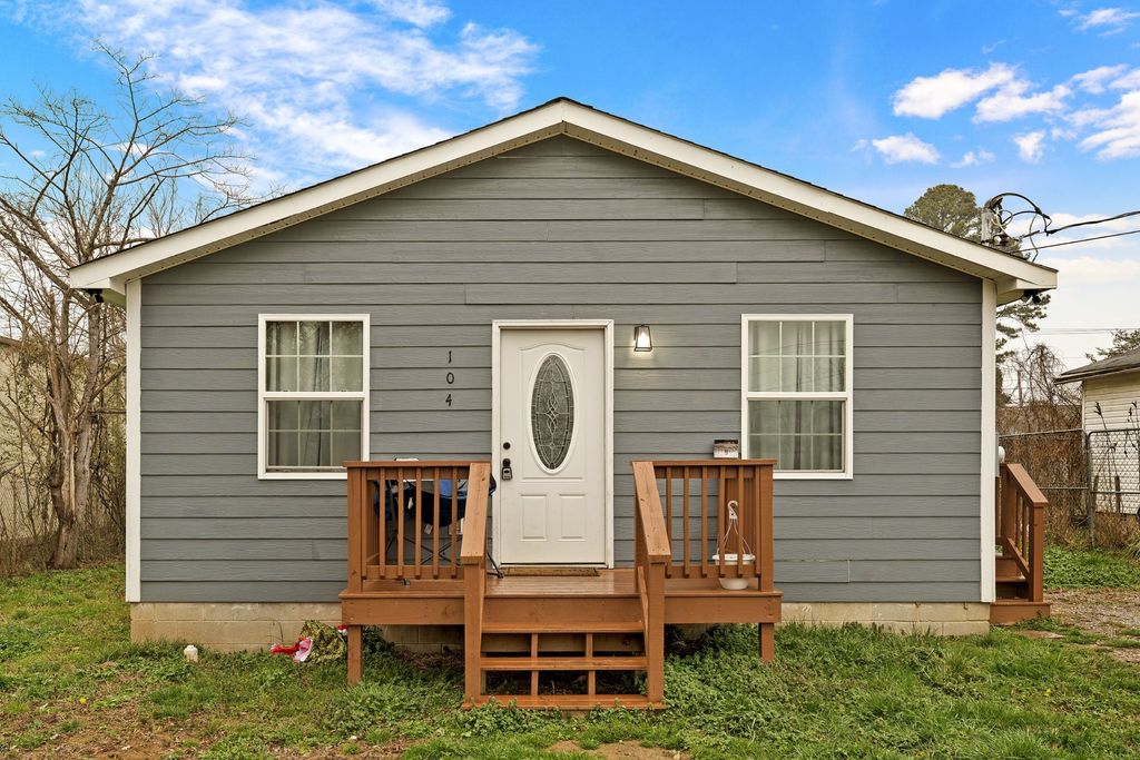 104 Southside St, Tullahoma