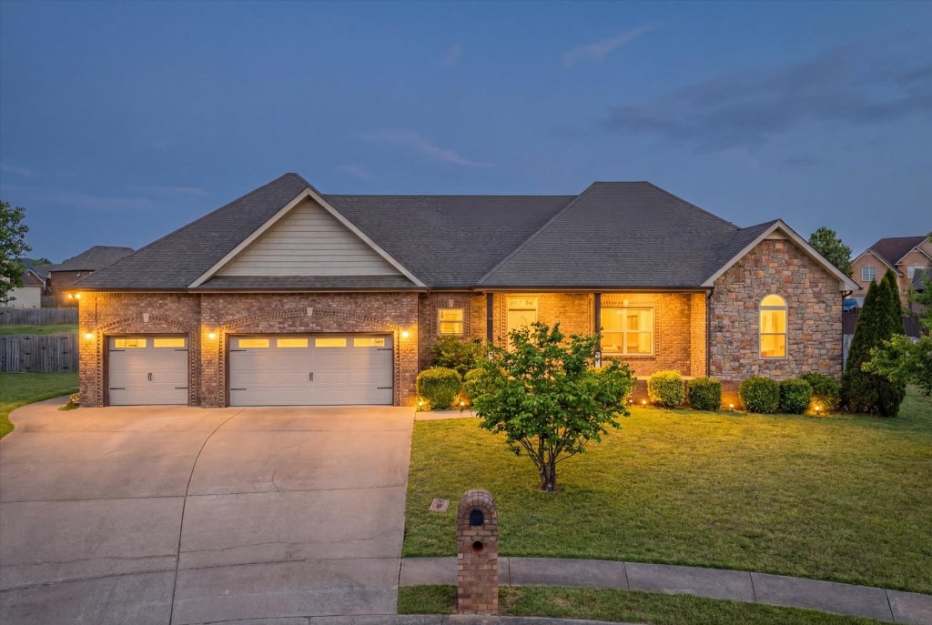 291 Castleton Ct, Clarksville