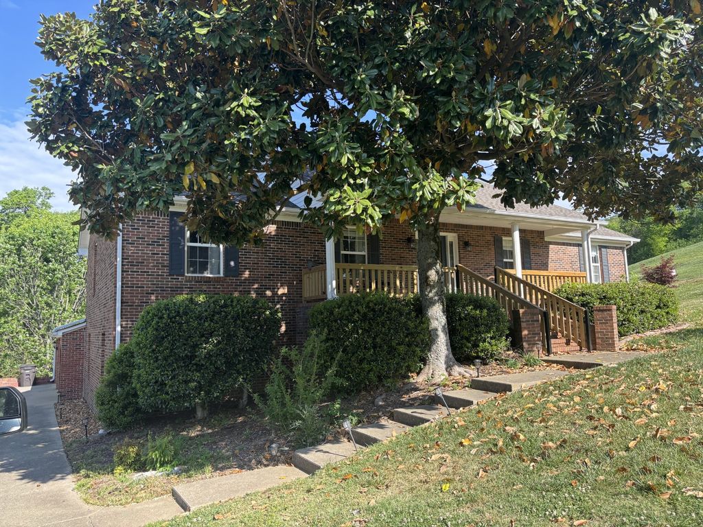 1739 Collins Hollow Rd, Lewisburg