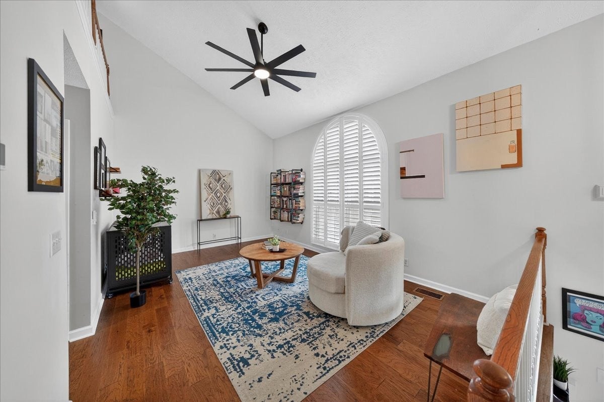 Photo of Listing #3143379