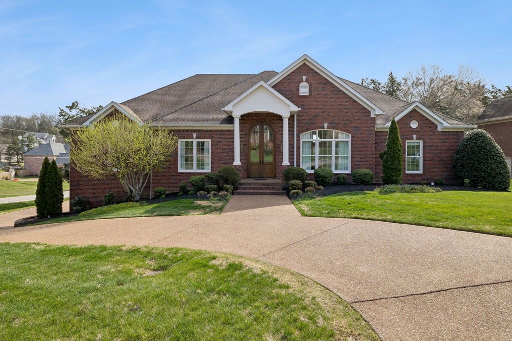 301 Fountainbrooke Dr, Brentwood