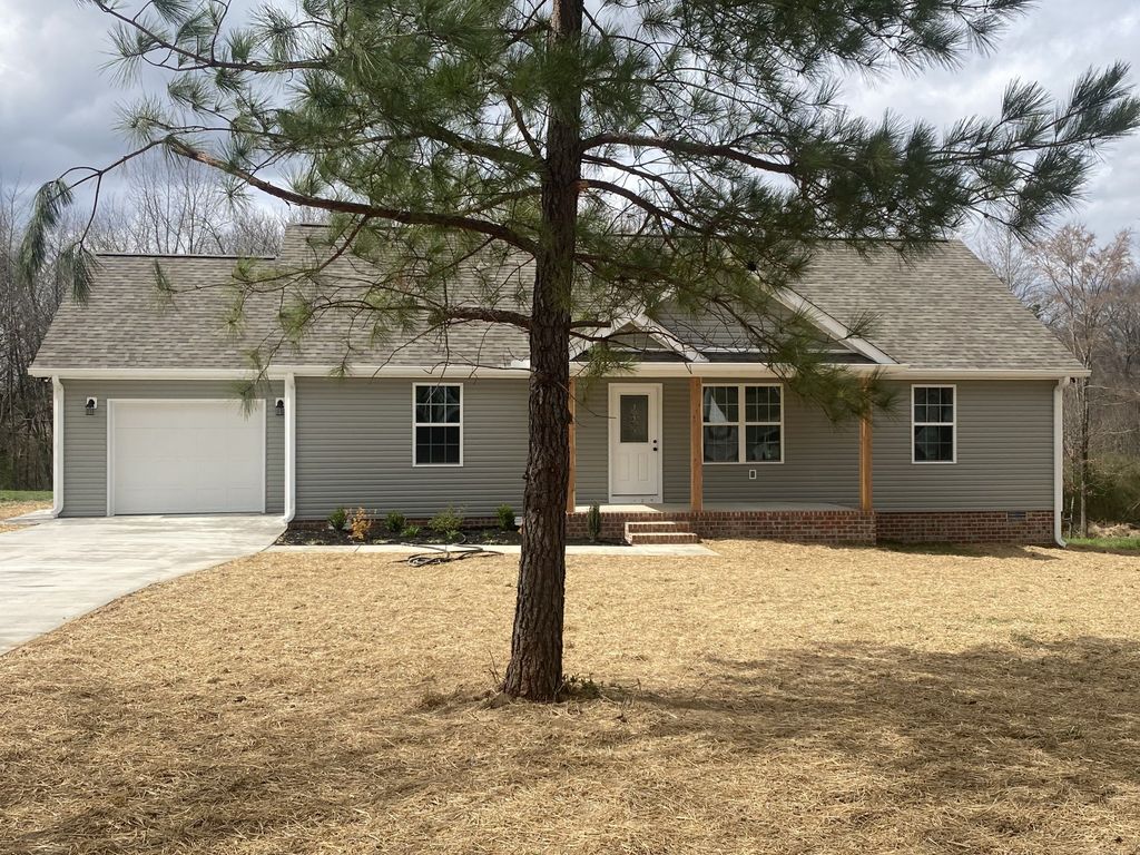 81 Lighthouse Dr, Summertown