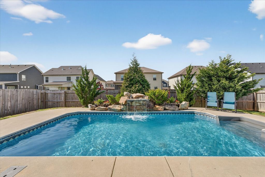 1350 Millet Dr, Clarksville