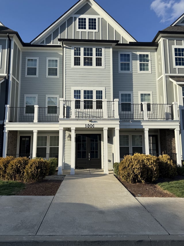 800 Vintage Green Ln 302, Franklin