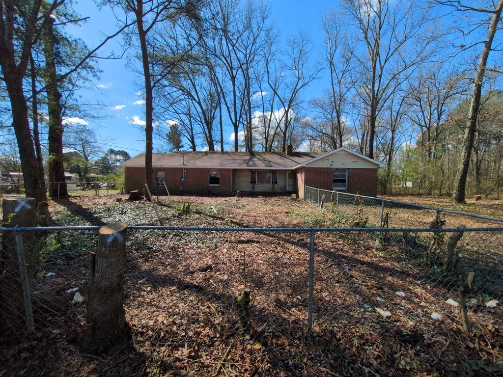 71 Oakwood Ln, Tullahoma