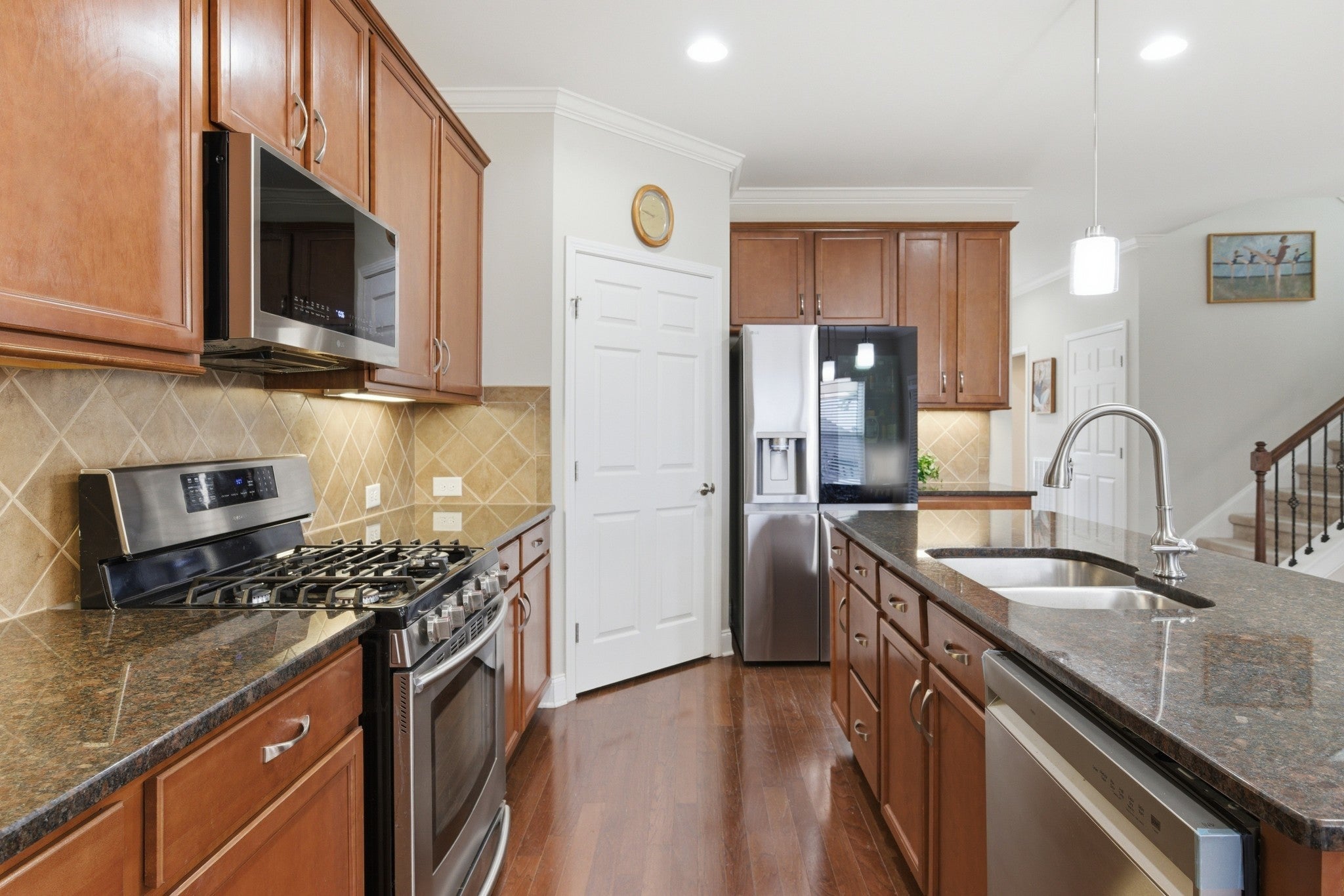 Photo of Listing #3145673