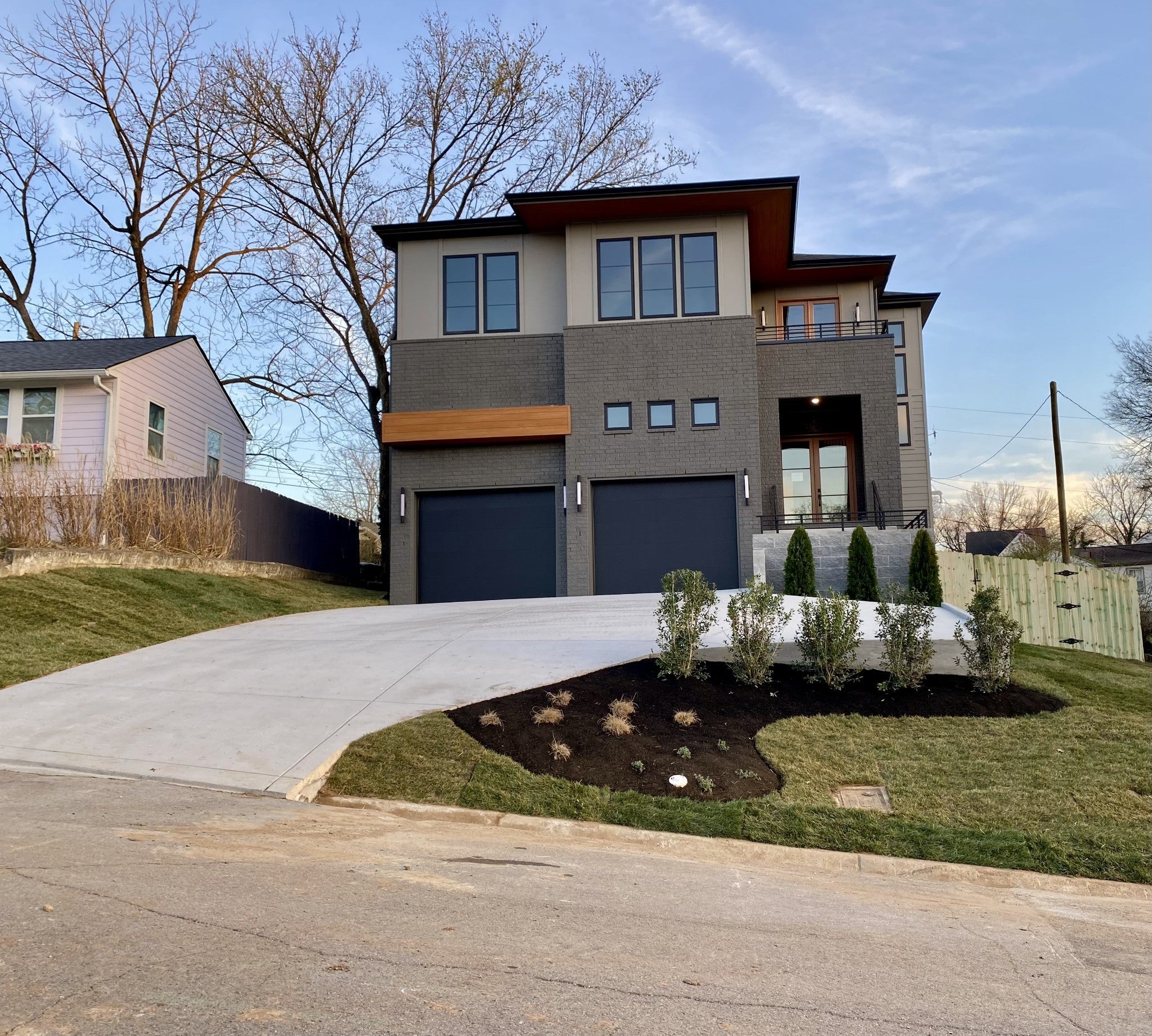 Photo of Listing #3145694