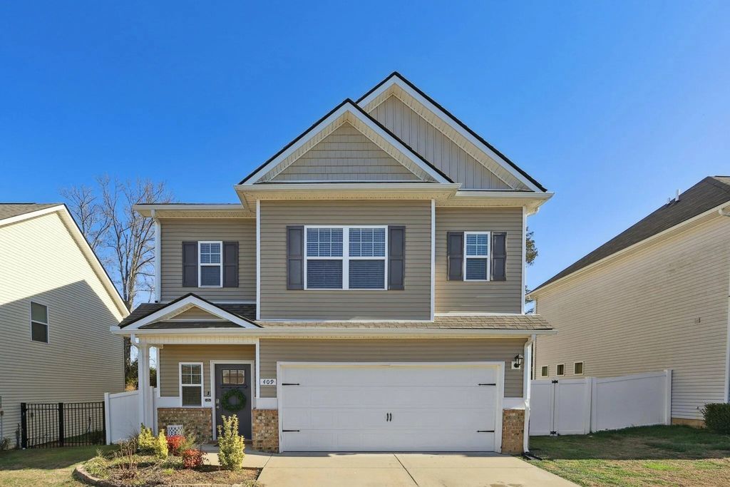 409 Tines Dr, Shelbyville