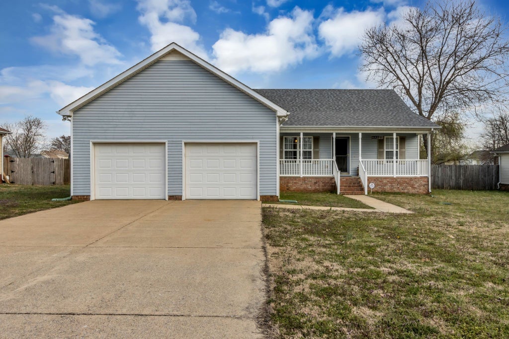 490 Stones River Ln, Murfreesboro