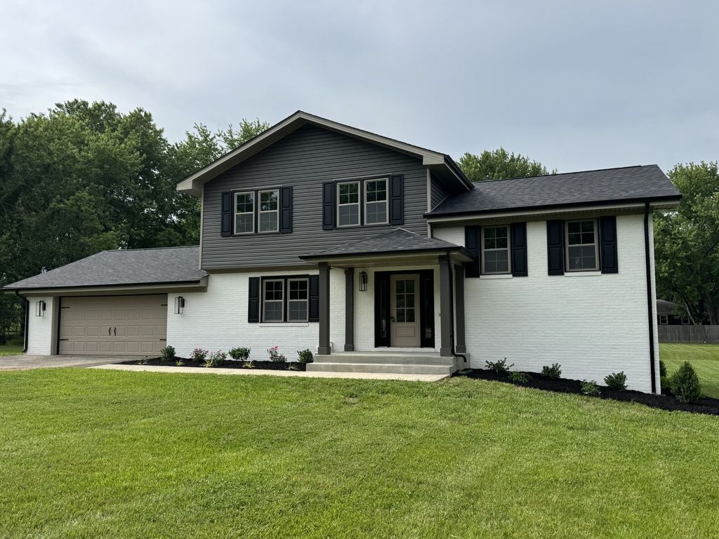 1022 Great Oaks Dr, Hopkinsville