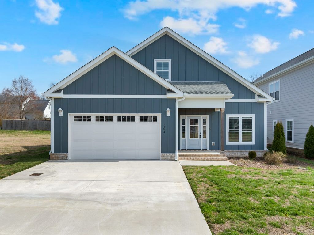 203 Campfire Ct, Winchester
