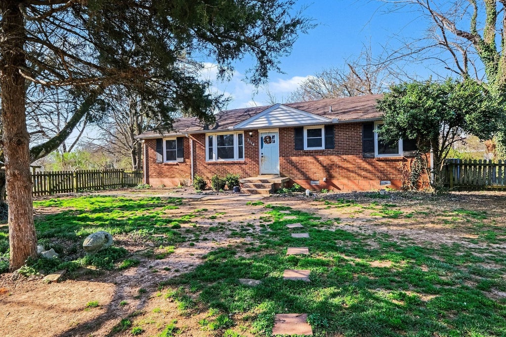 2114 Cypress Dr, Murfreesboro