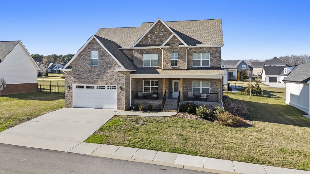 53 River Watch Way, Winchester