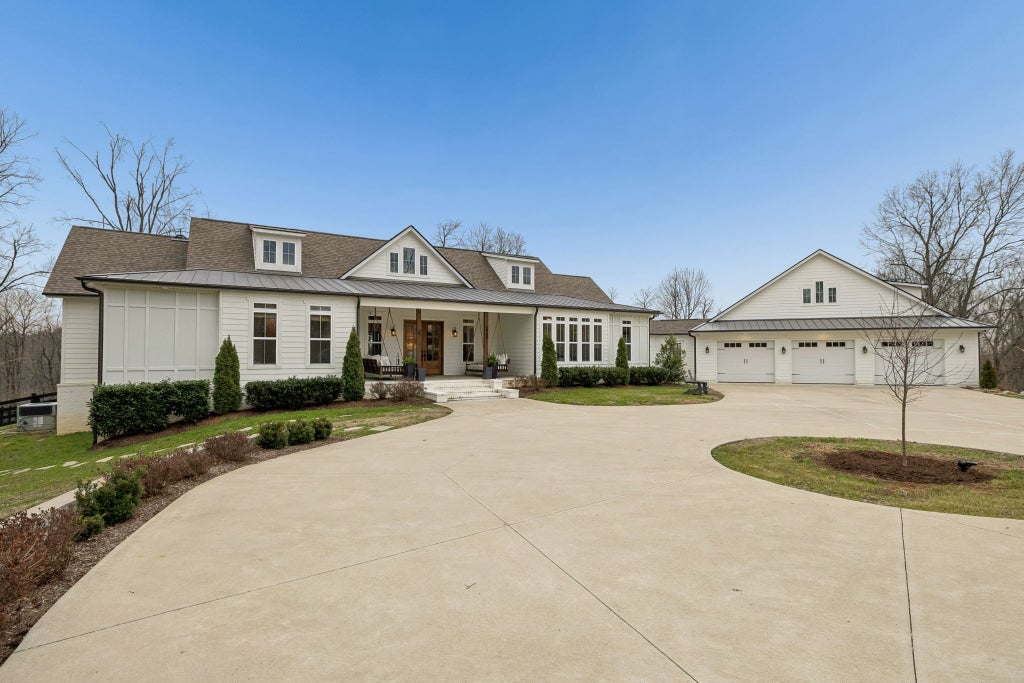 2750 Haywood Hollow Rd, Columbia