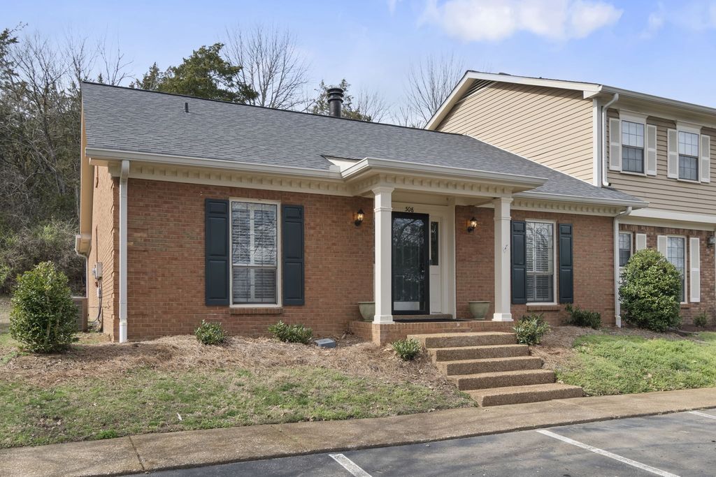 508 Brentwood Pt, Brentwood