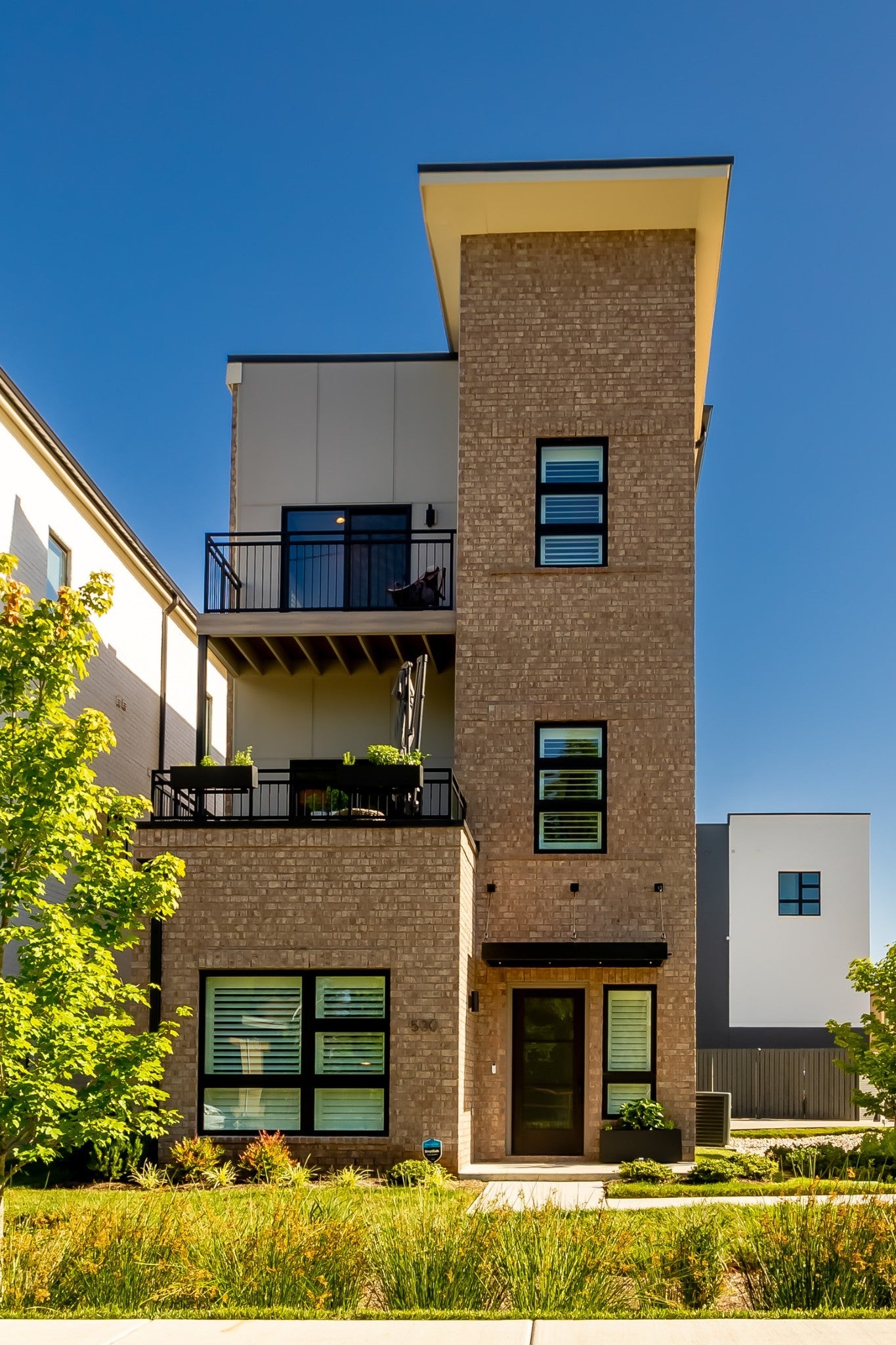 Photo of Listing #3146737