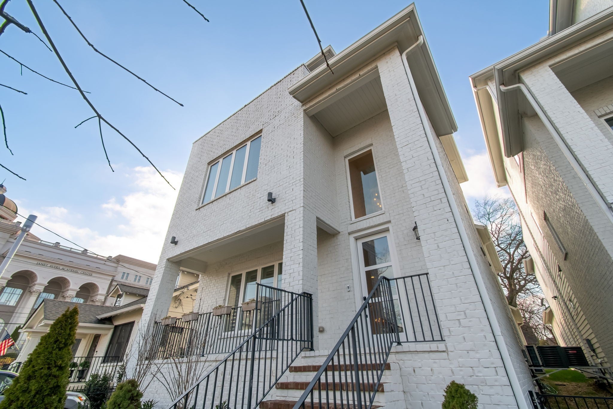 Photo of Listing #3146793