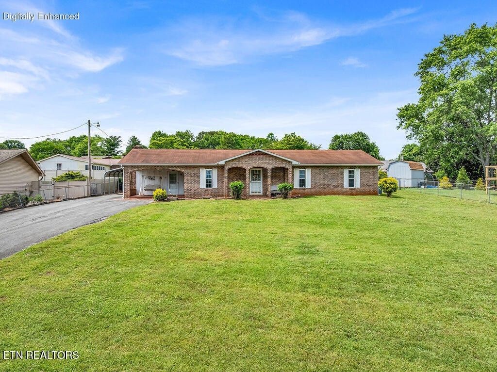 1000 Grandview Drive, Lenoir City
