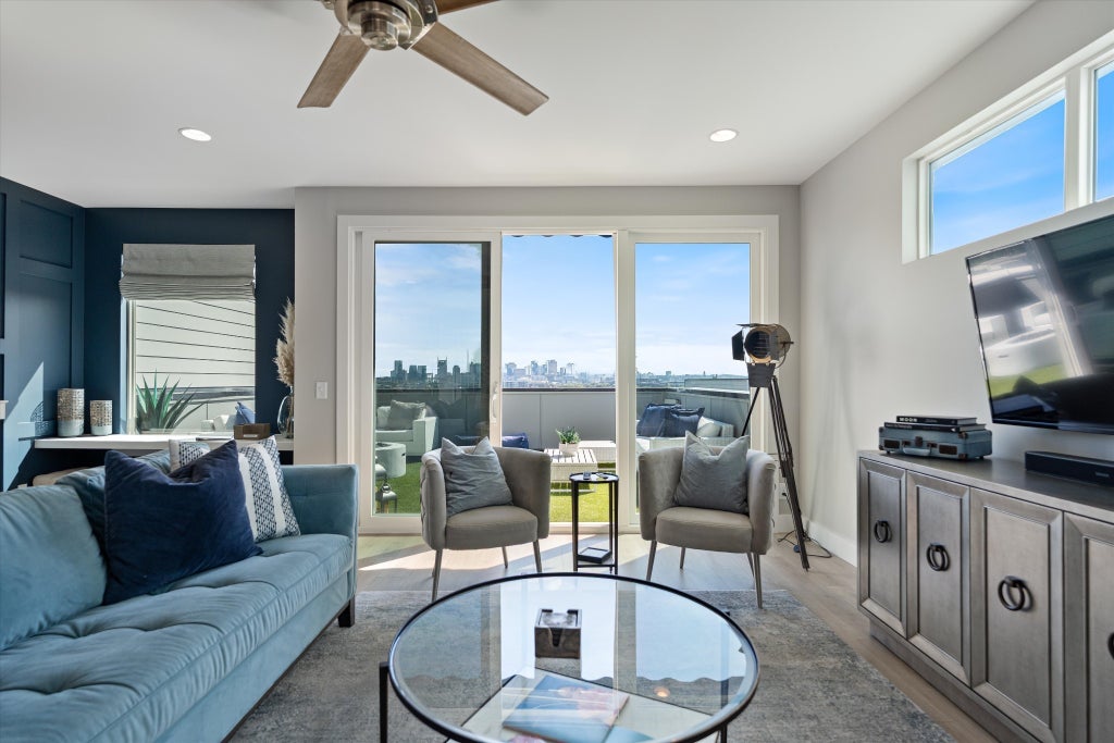 62 Fern Ave, Nashville