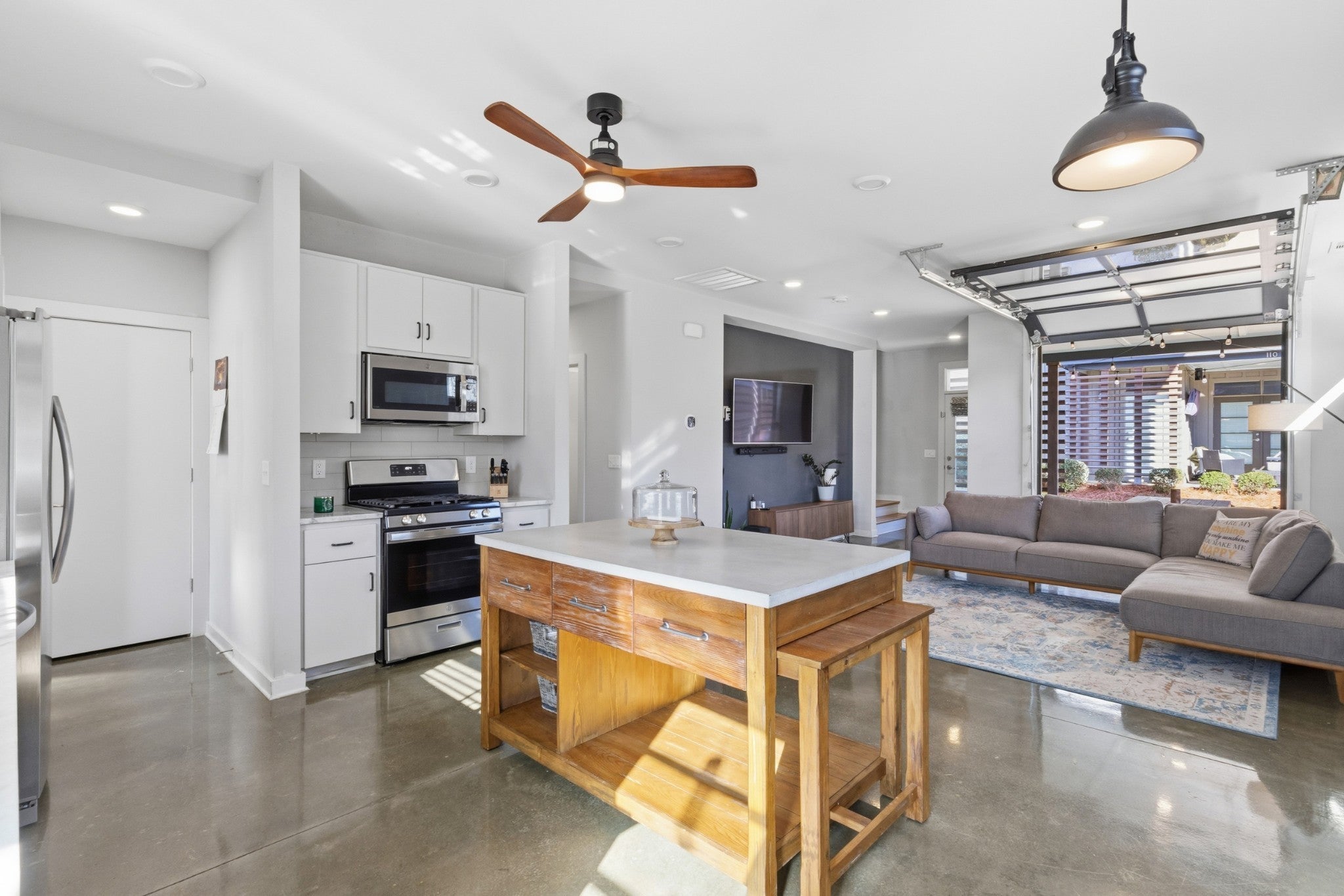 Photo of Listing #3147327