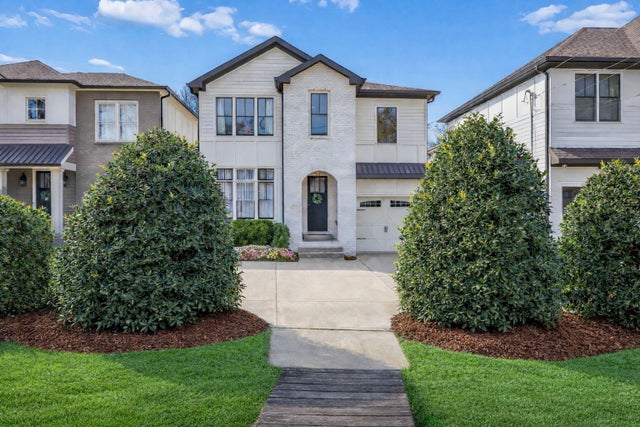 2803a White Oak Dr, Nashville