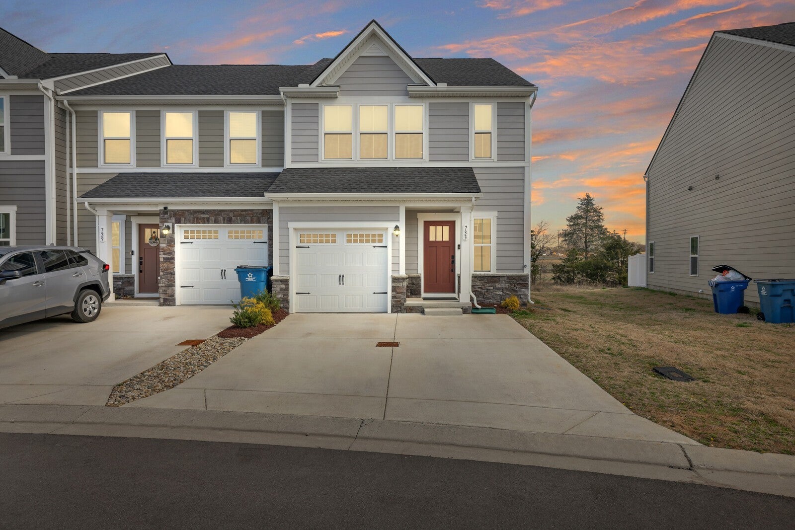 Photo of Listing #3147392