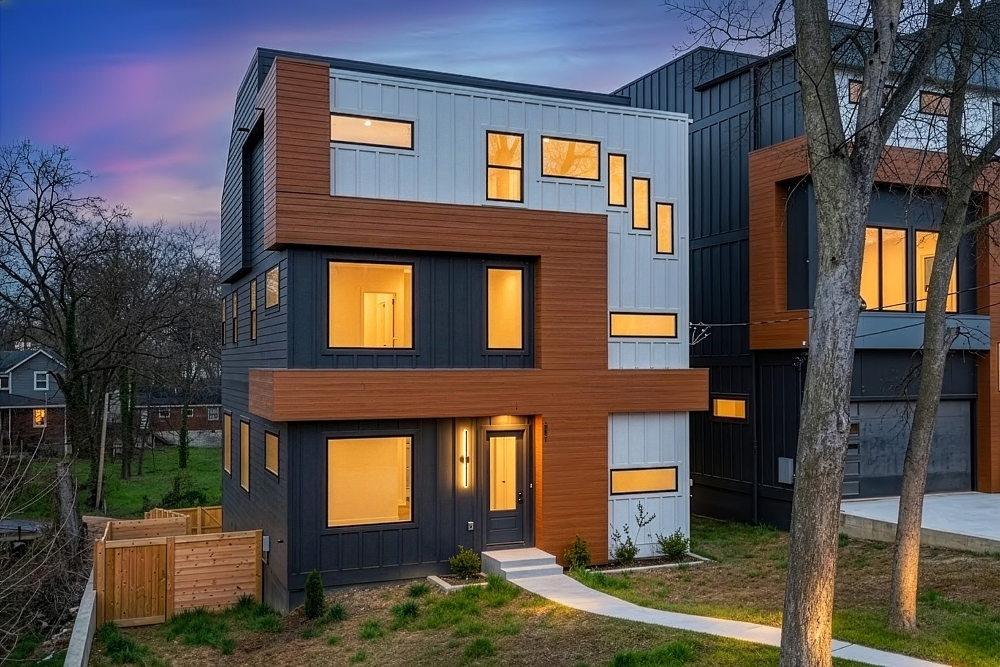 Photo of Listing #3147497