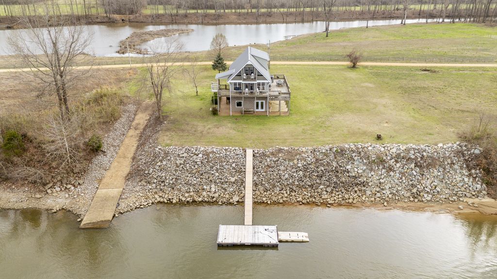1458 Scenic Ln, Bath Springs