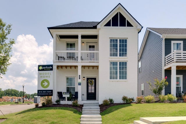 168 Rothwood Drive, Hendersonville