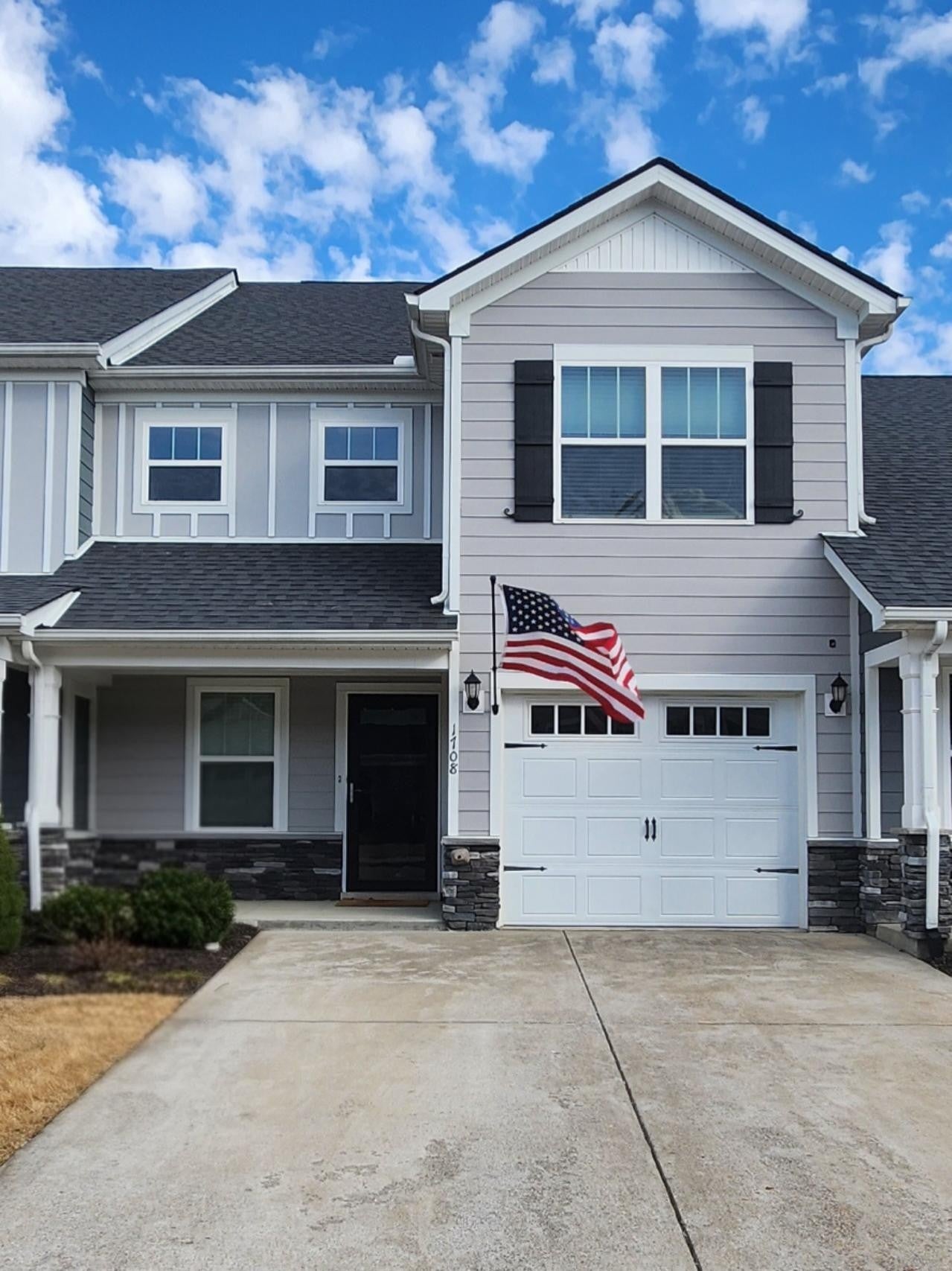 Photo of Listing #3147675